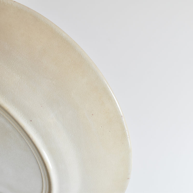 Antique Plate Onand Eglantines E (On display at Osaka store)