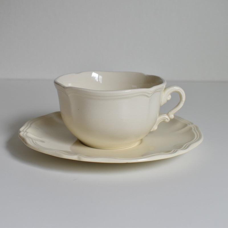 Vintage Chocolate Cup & Saucer Digoin & Sarreguemines Ivoire Petal Rim A