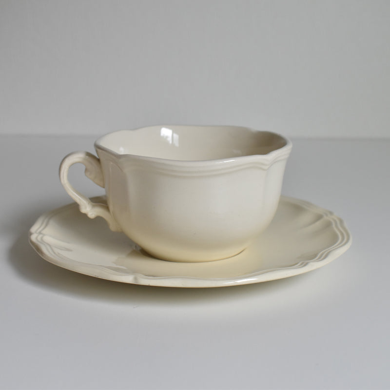 Vintage Chocolate Cup & Saucer Digoin & Sarreguemines Ivoire Petal Rim A