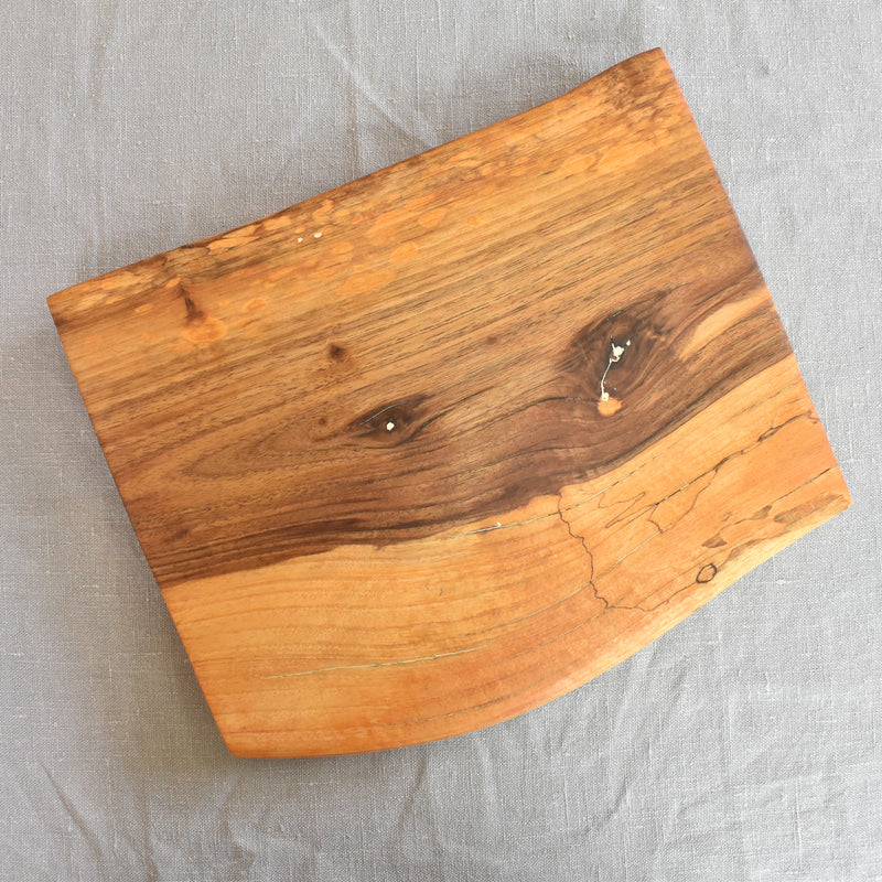 ウォールナットカッティングボード　29.5cmx24cm