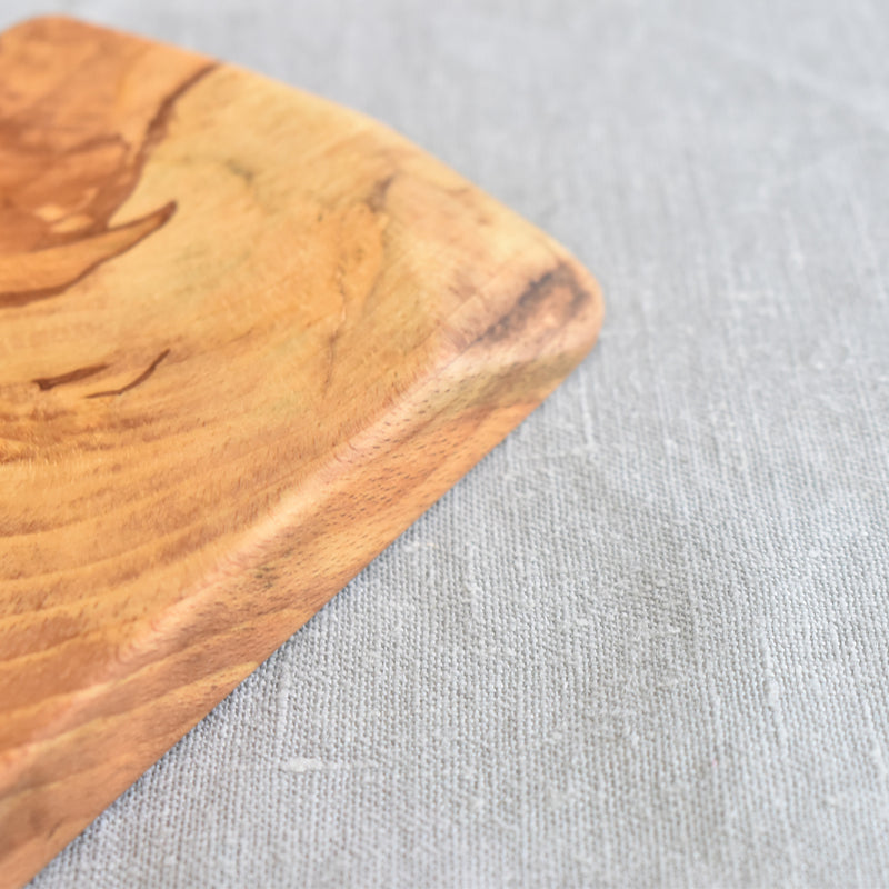 ミニブナカッティングボード 革取っ手付き　21.5cmx11.5cm