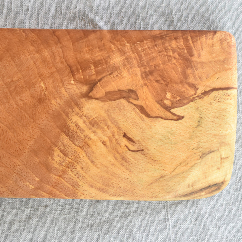 ミニブナカッティングボード 革取っ手付き　21.5cmx11.5cm