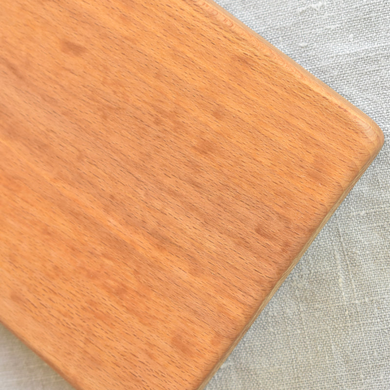 ミニブナカッティングボード 革取っ手付き　23.8cmx14cm