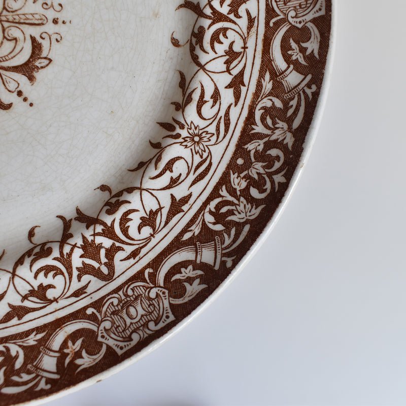 Antique Plate Longchamp Renaissance