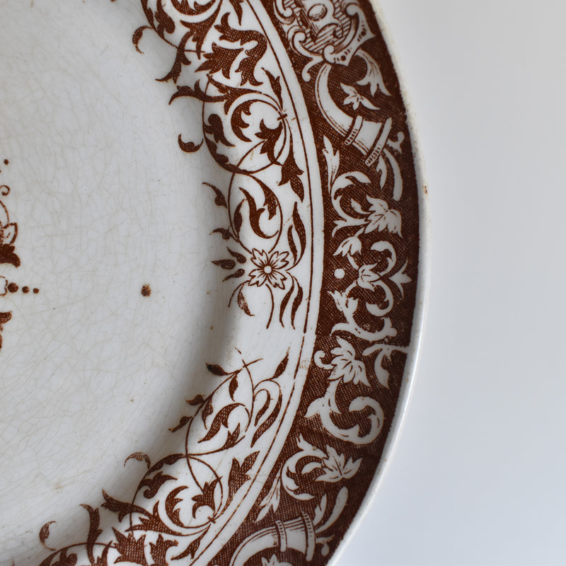 Antique Plate Longchamp Renaissance