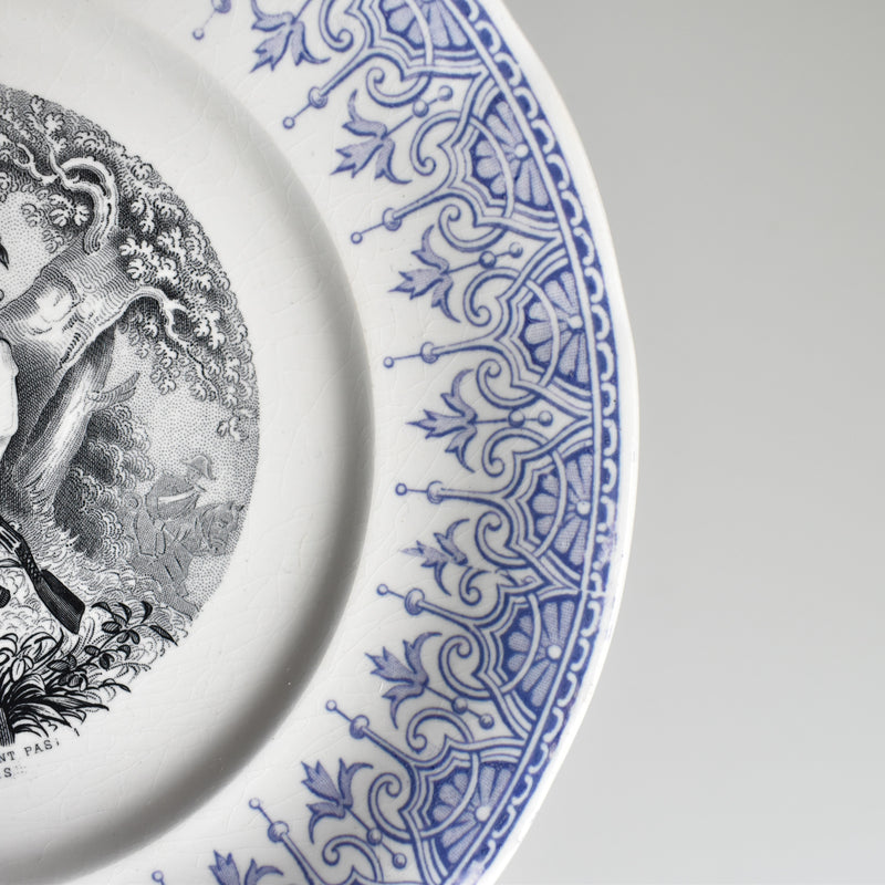 Antique dessert plate Sarreguemines La chasse N1