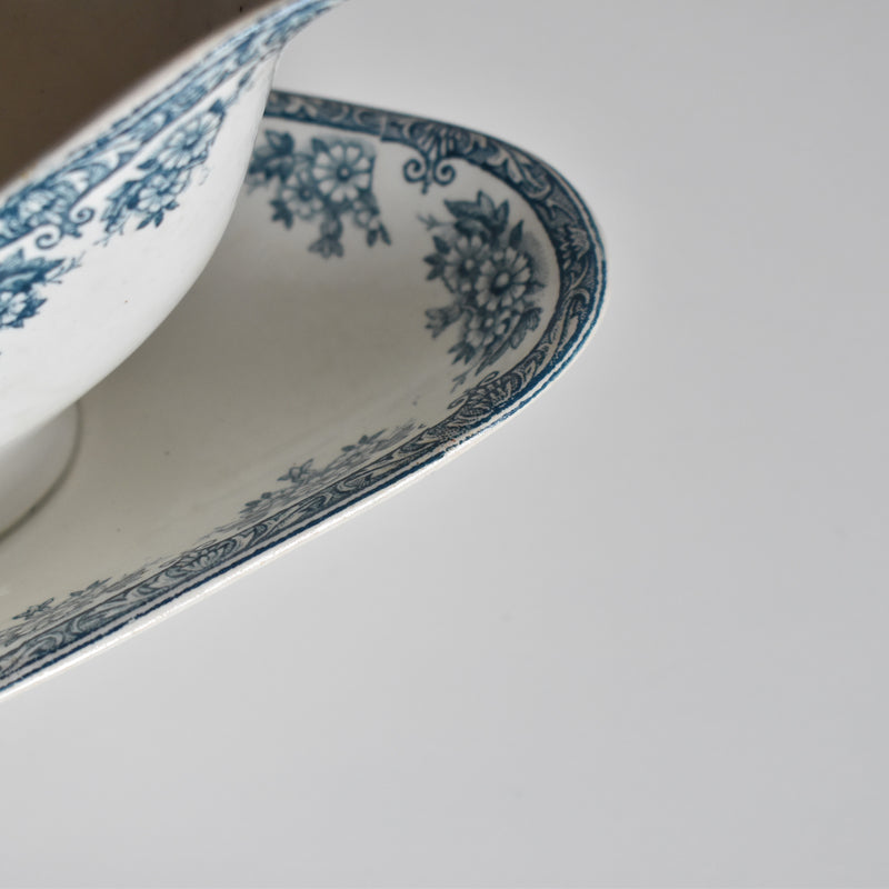 Antique Sauce Boat, LG Clairfontaine Rubens