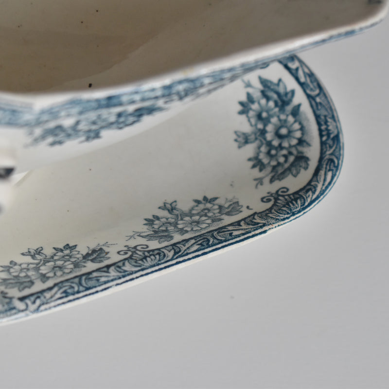 Antique Sauce Boat, LG Clairfontaine Rubens