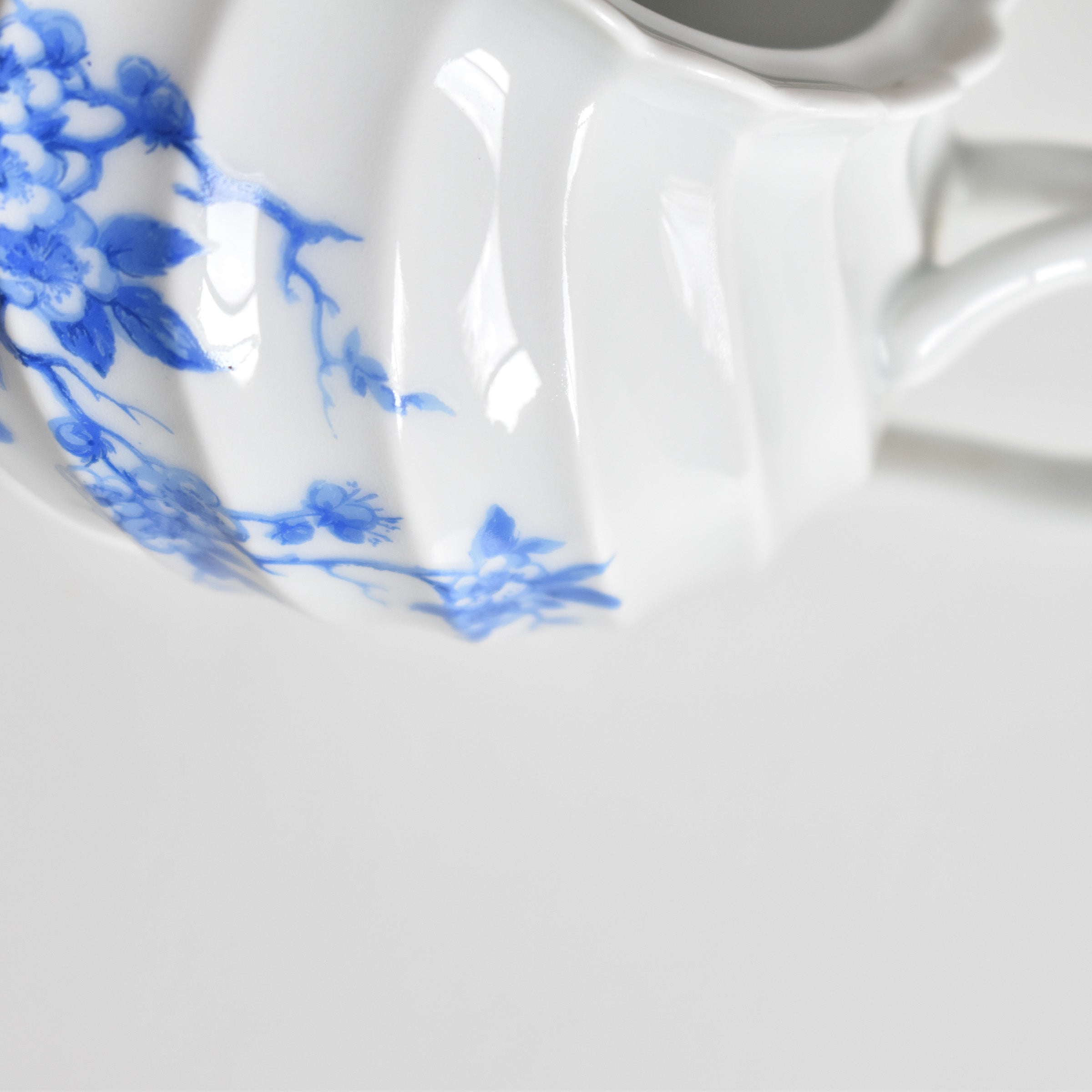 ヴィンテージシュガーポット リモージュアビランド Cerisier Bleu