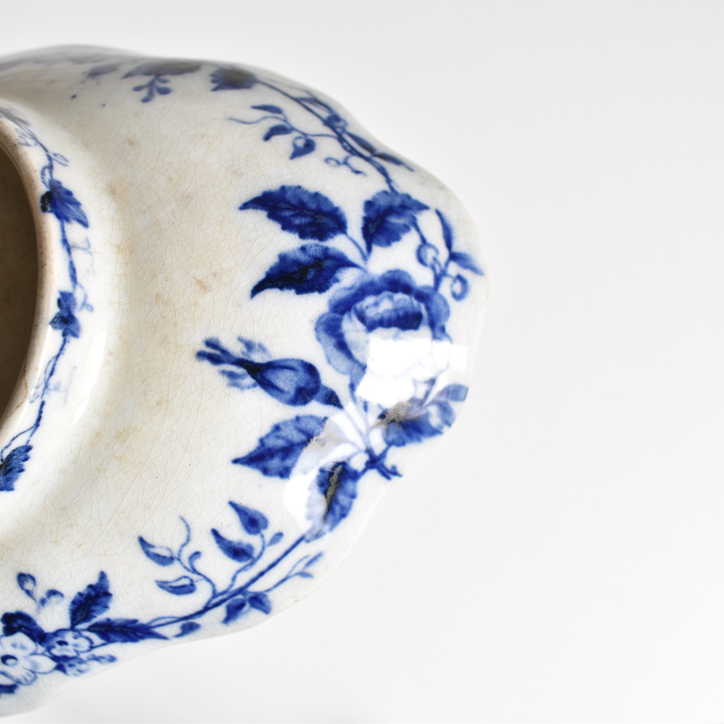 アンティークラヴィエ クレイユモントロー Flora Muguet — Loane Interior