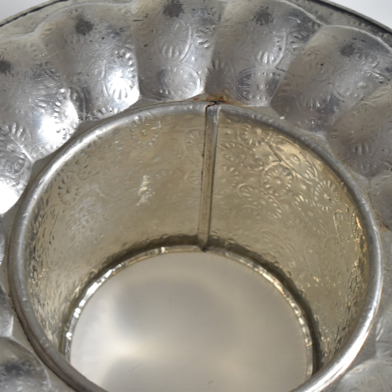 Vintage cake pan
