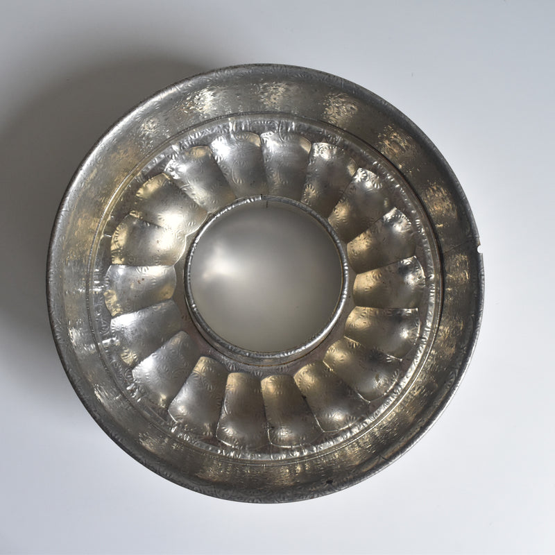 Vintage cake pan