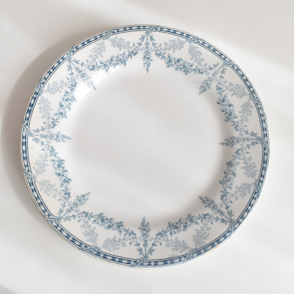 アンティークプレート クレイユモントロー Mignon（ミニョン） — Loane