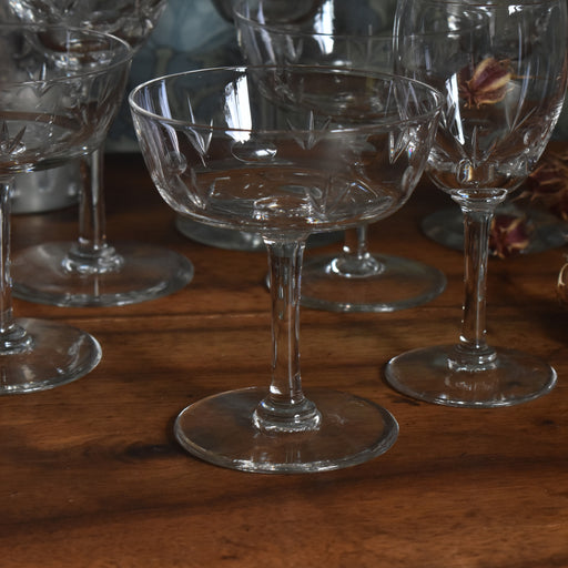 アンティーククリスタルガラス　シャンパンクープ Taille A