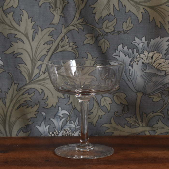 アンティーククリスタルガラス　シャンパンクープ Taille A