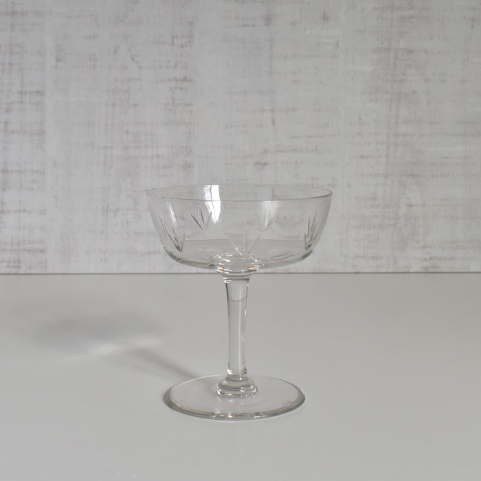 アンティーククリスタルガラス　シャンパンクープ Taille A