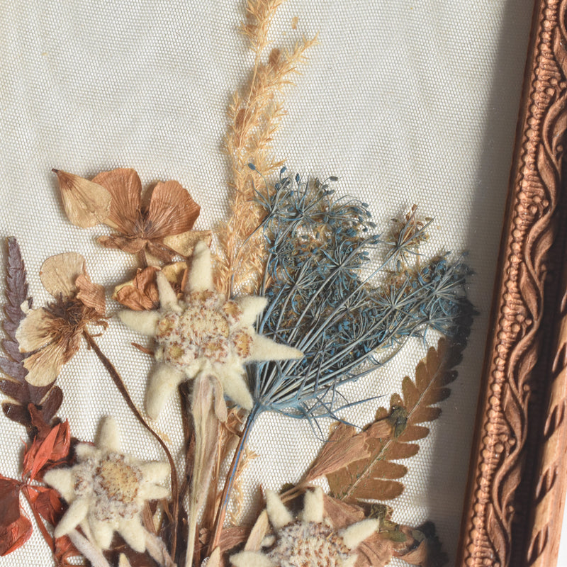 Vintage frame flower
