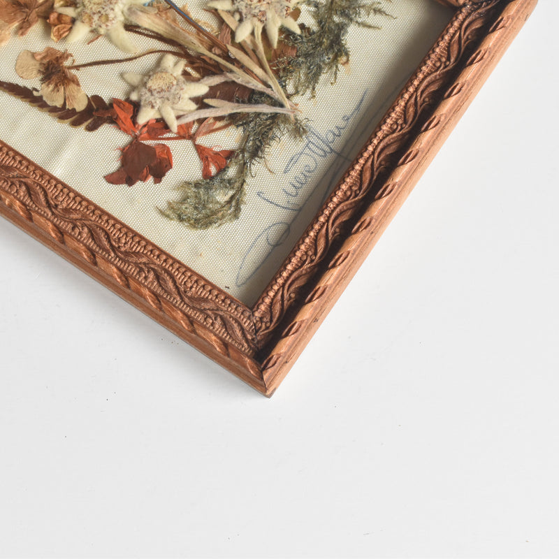 Vintage frame flower