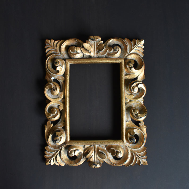 Antique-style frame