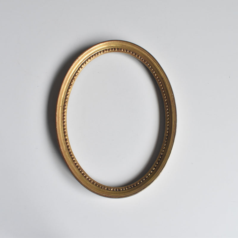 Vintage Oval Frame