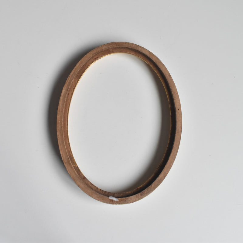 Vintage Oval Frame