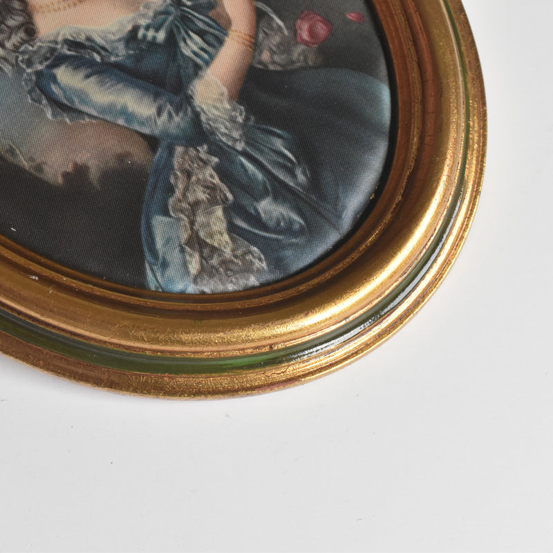 Vintage Oval Frame with Silk Painting B