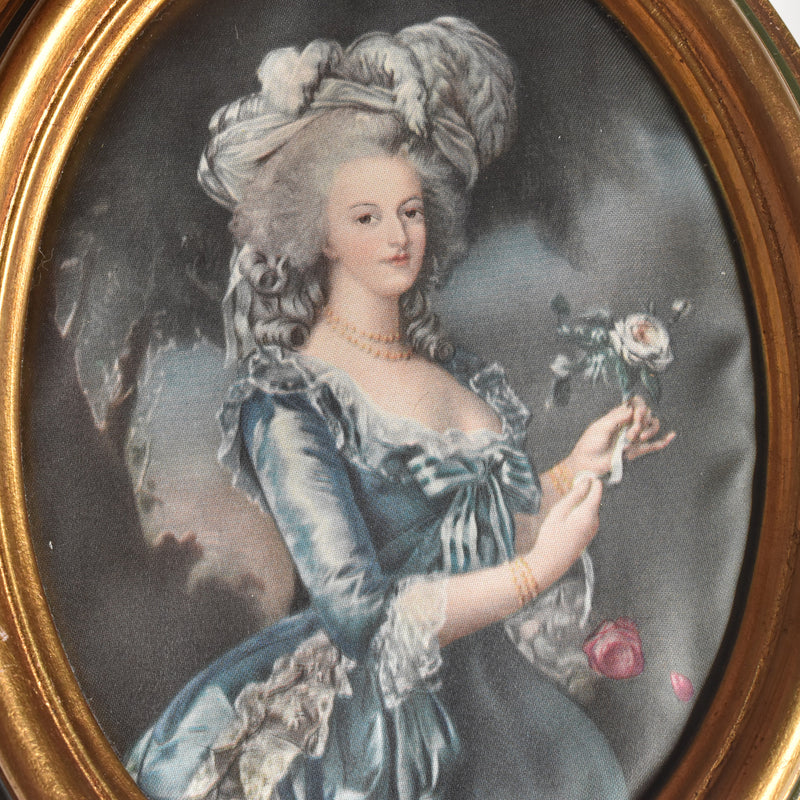 Vintage Oval Frame with Silk Painting B