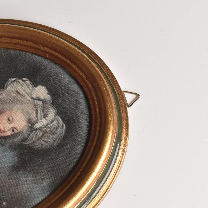 Vintage Oval Frame with Silk Painting B