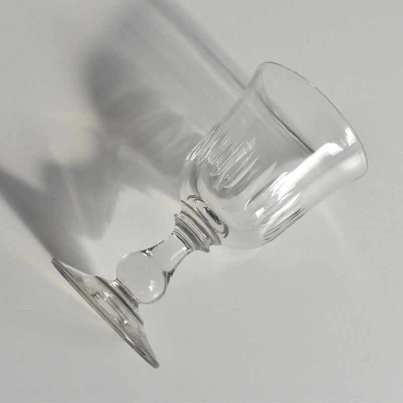 アンティークワイングラス　R051