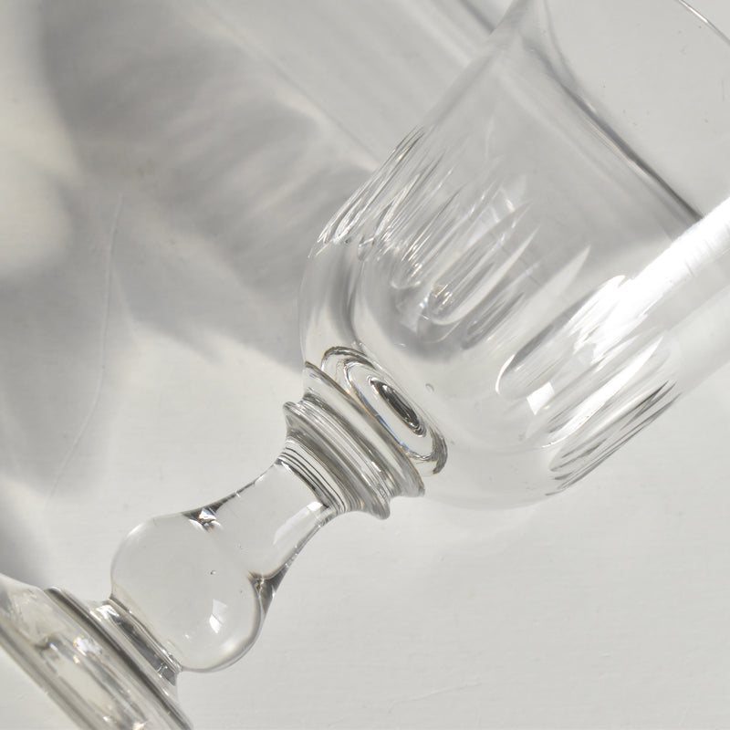 アンティークワイングラス　R051