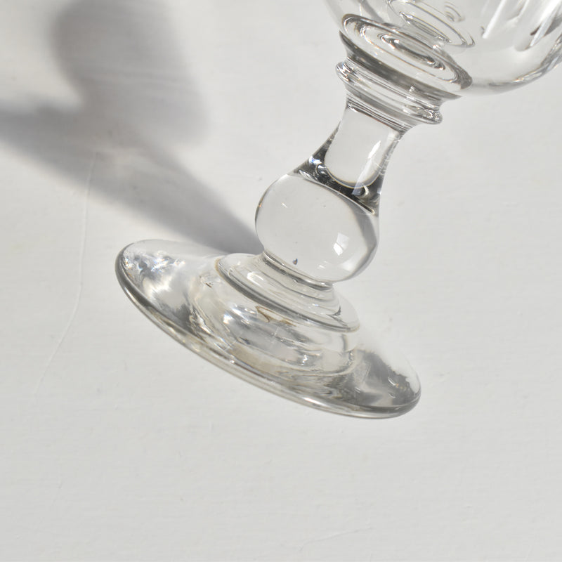 アンティークワイングラス　R051