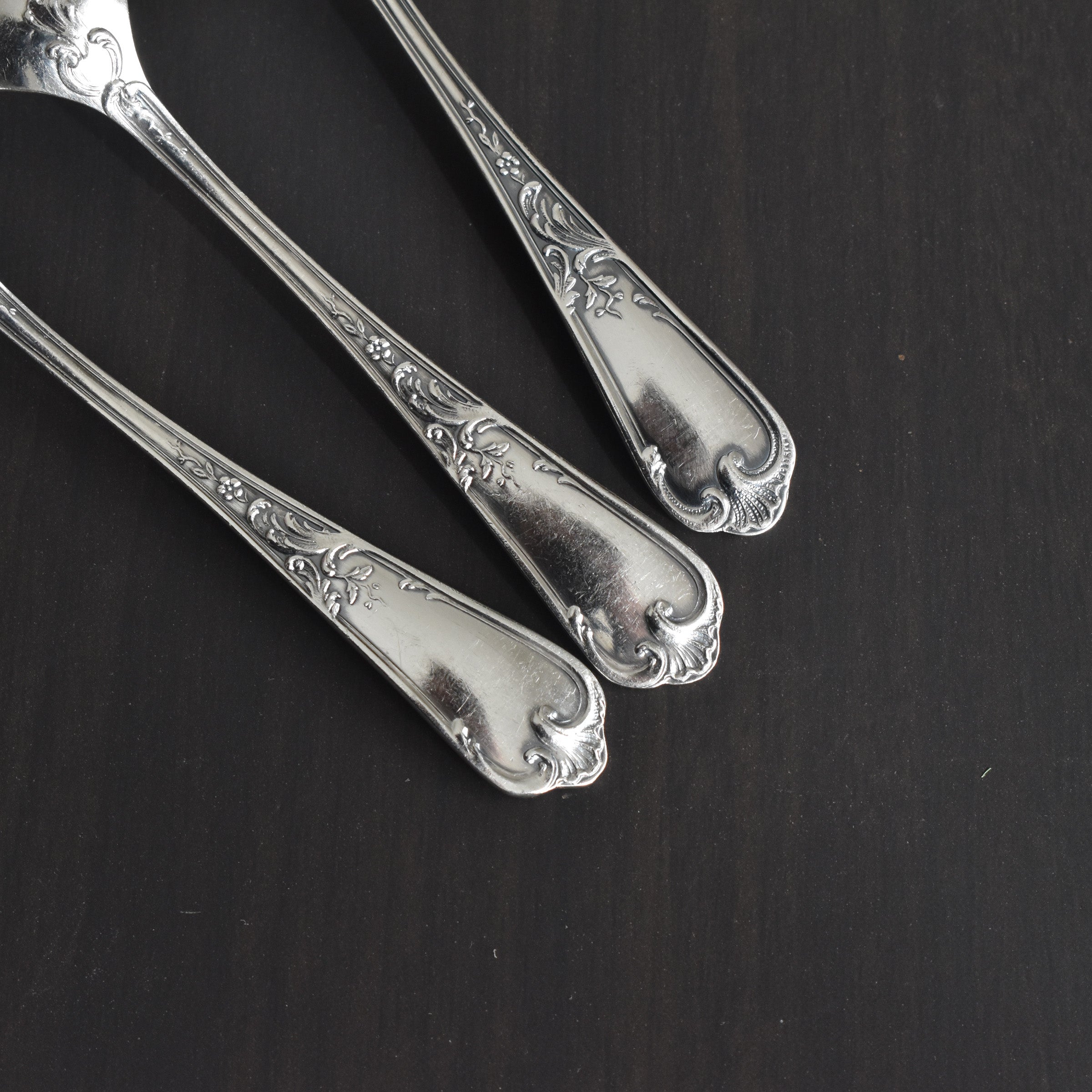 【美品】ERCUIS エルキュイ フランス製 モカスプーン6本 元箱付 ヴィンテージもかスプーン 銀メッキ Ercuis — Loane Interior