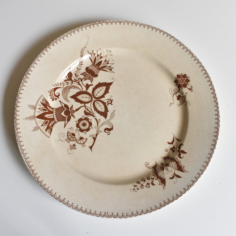 Antique Plate Sarreguemines Opaque de Sarreguemines G