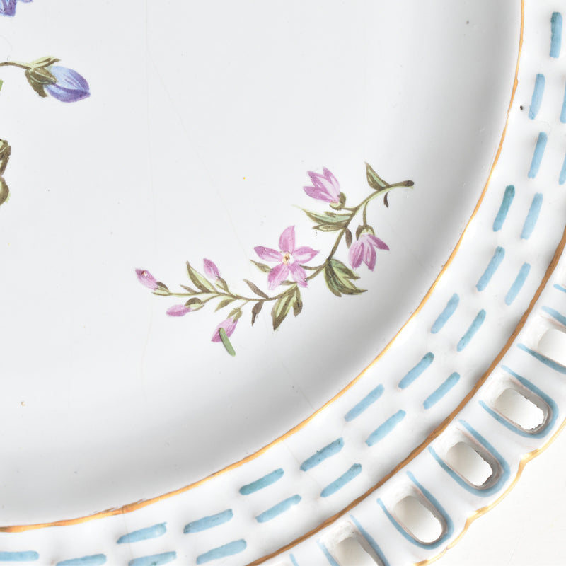 Antique Plate Blue Basket Relief Fleurs