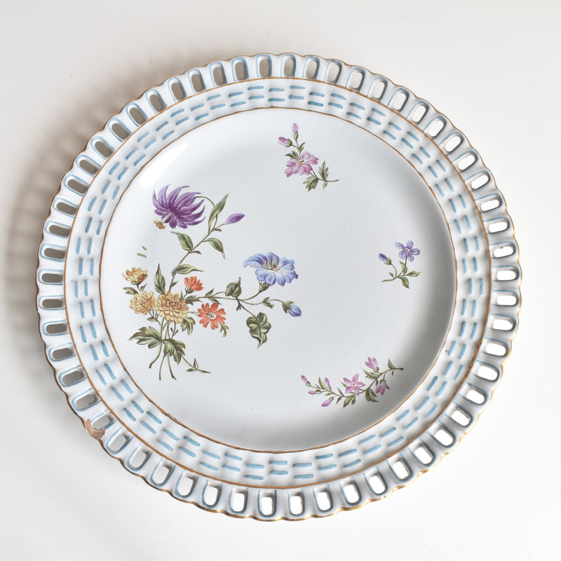 Antique Plate Blue Basket Relief Fleurs