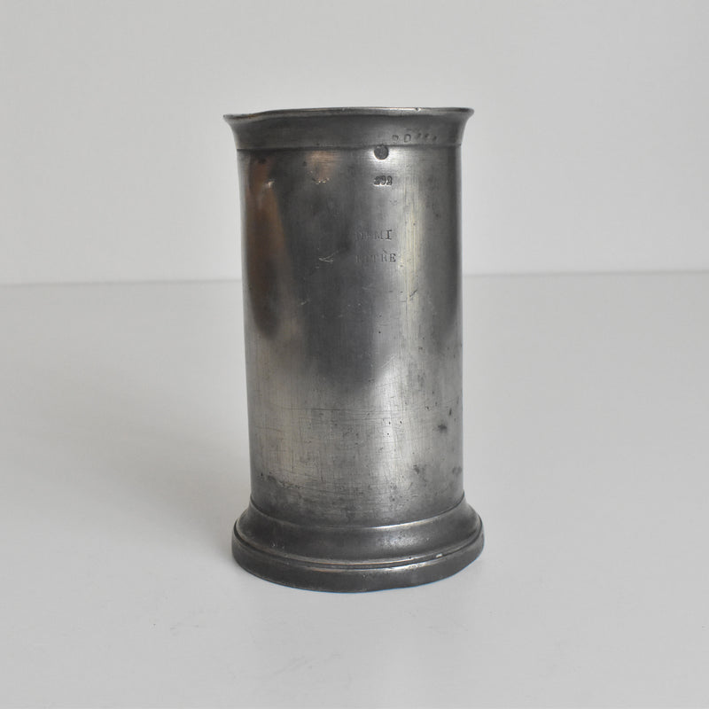 Antique Pewter Measuring Cup, SCATTA à Chalon