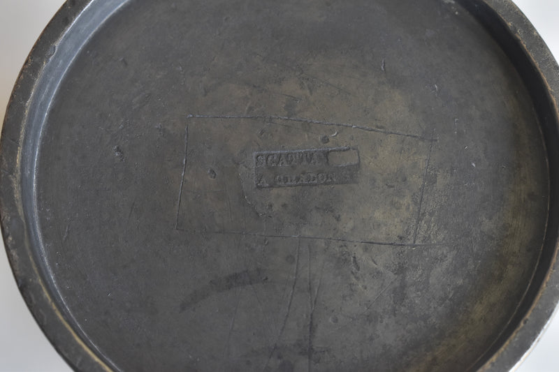 Antique Pewter Measuring Cup, SCATTA à Chalon