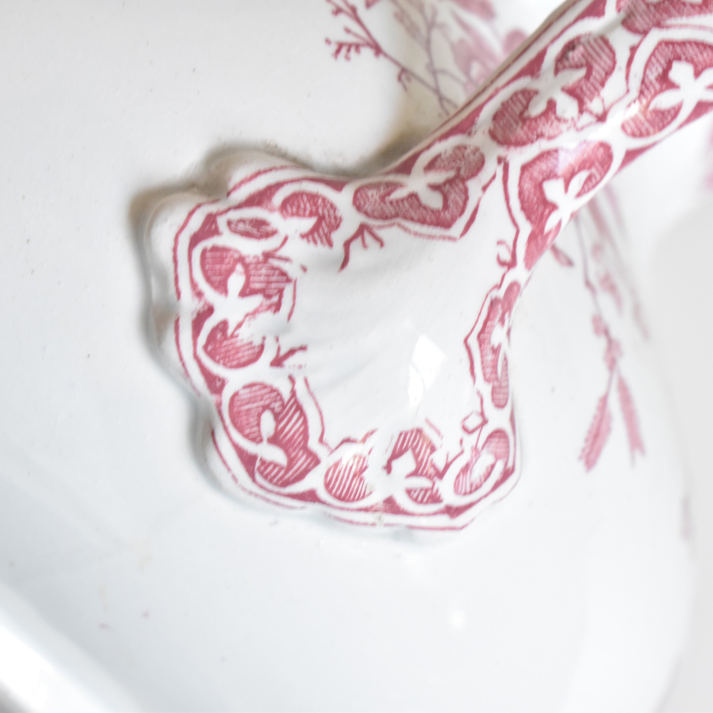 アンティークピシェ クレイユモントロー Bouquets (ブーケ) — Loane