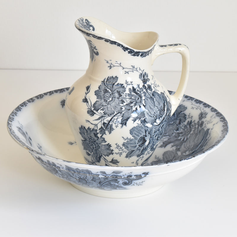 Antique Pitcher & Bowl Saint Amand Anémone