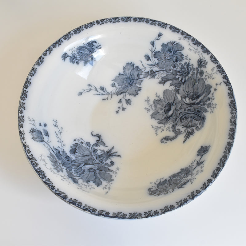 Antique Pitcher & Bowl Saint Amand Anémone