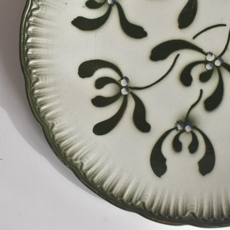 Antique Plate: Badonviller, Gui (Mistletoe) A