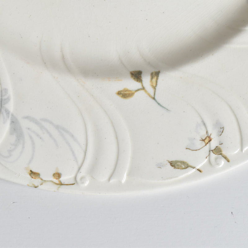 Antique Plate, Choisy-le-Roi, Flowers