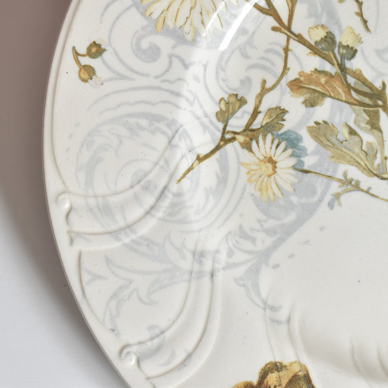 Antique Plate, Choisy-le-Roi, Flowers