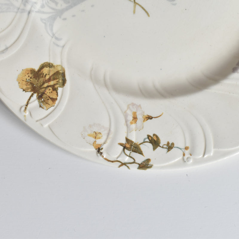 Antique Plate, Choisy-le-Roi, Flowers