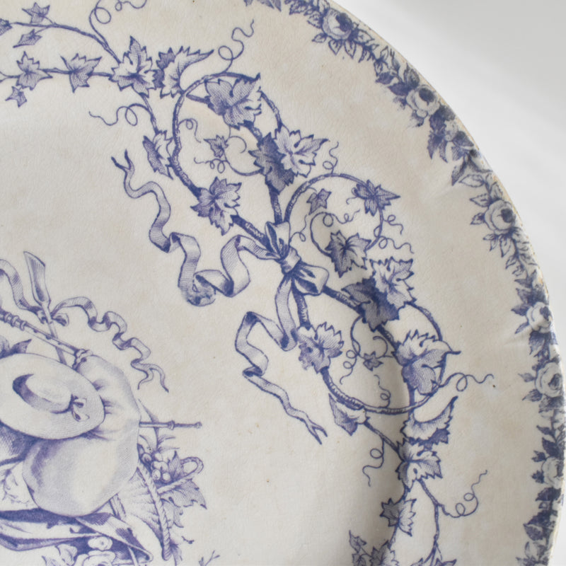 Antique Plate: Choisy-le-Roi, Louis XVI