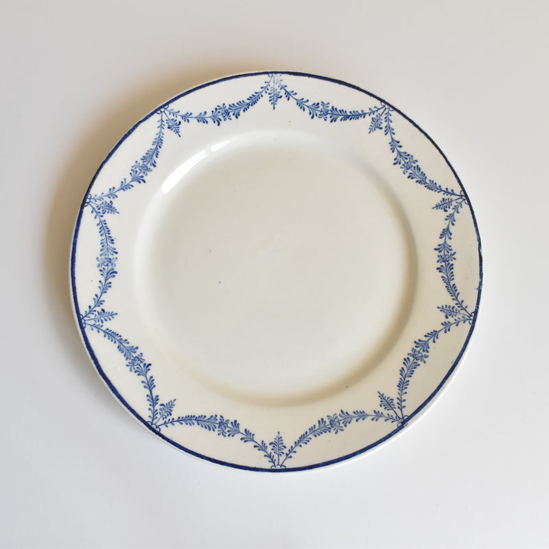 Antique plate Creil et Montereau Flandre A