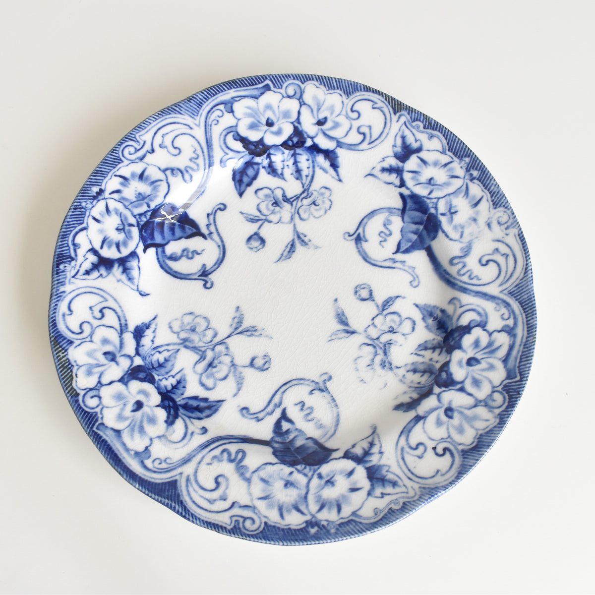 アンティークプレート クレイユモントロー Flora E — Loane Interior