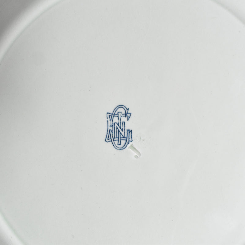 Antique plate, Gien, A