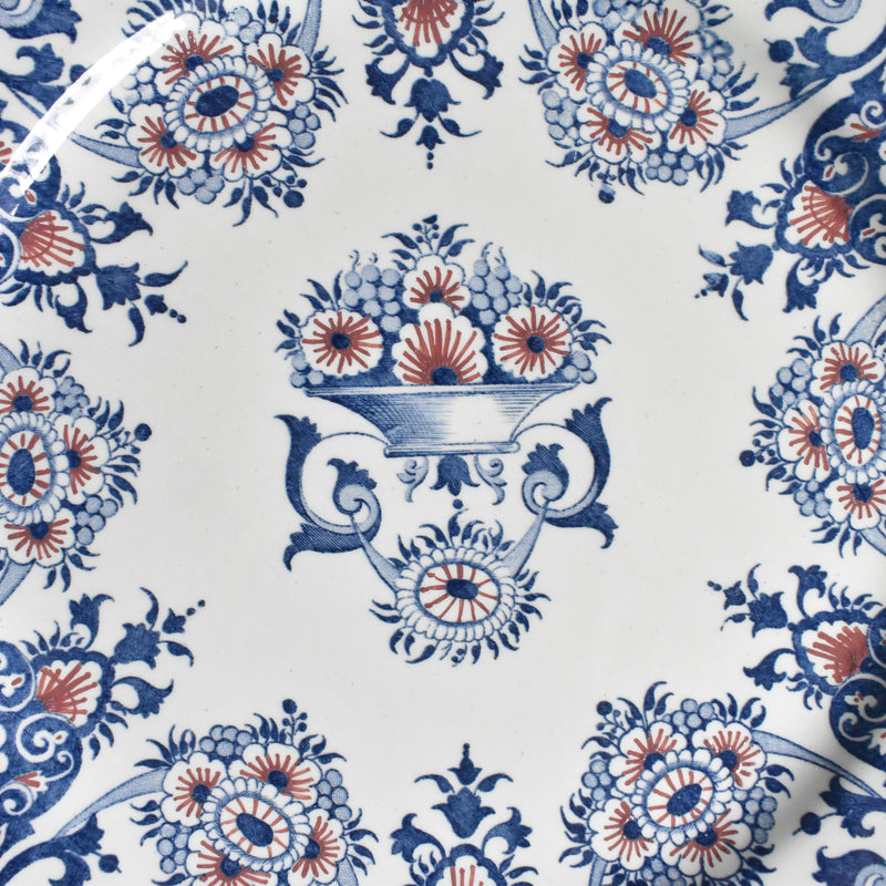 Antique plate, Gien, A