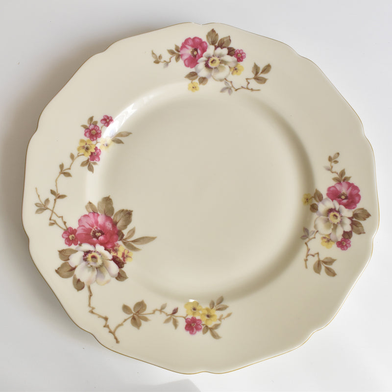 Vintage Plate Hutschenreuther Germany Madeleine A